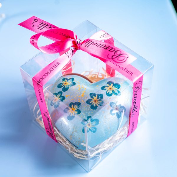 Valentine Bonbonniere - Milk with House Truffles Blue Forget-me-Not